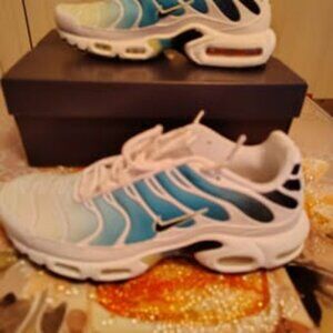 Nike Air Max Plus Dusty Cactus Barely Volt (Women's) size 10